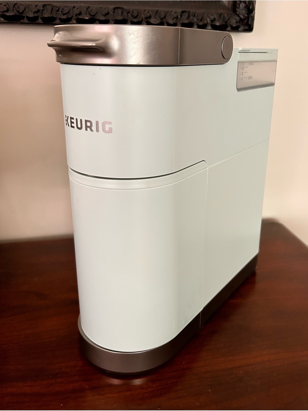 NEW! Keurig Mini K-Cup Single Serve Coffee  Maker, Mint Green. Great for travel.